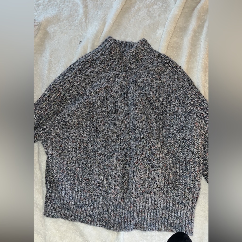 Time and Tru Sweater size S